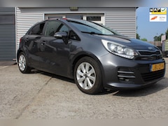 Kia Rio - 1.2 CVVT ExecutiveLine 5-deurs, navi, camera, cruise-control, multimedia, boekjes, 2x sleu