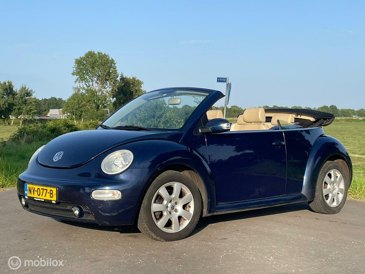 Volkswagen New Beetle Cabriolet - 1.6 Turijn Comfort 1.6 Turijn Comfort - AutoWereld.nl