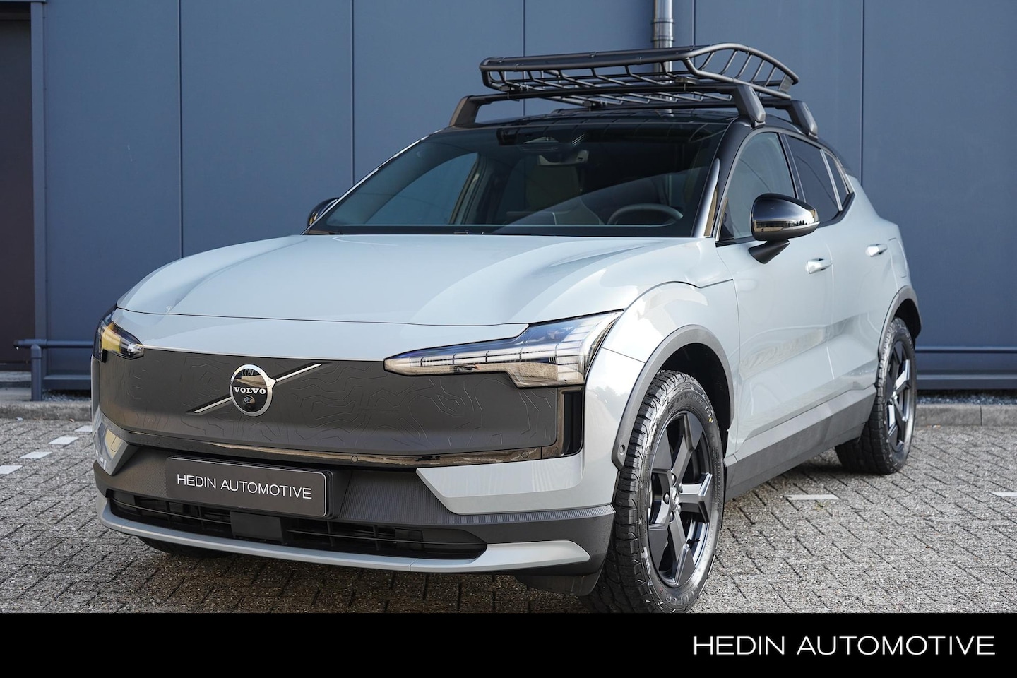 Volvo EX30 Cross Country - Twin Motor Performance Ultra | Getint glas | Cross Country Experience-pakket | Stuur- stoe - AutoWereld.nl