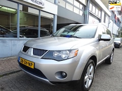 Mitsubishi Outlander - 2.4 Intense+ 4x4 - 7p