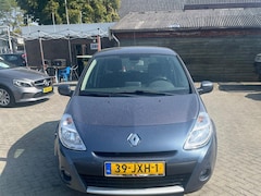 Renault Clio - 1.6 Dynamique ecc automaat navi