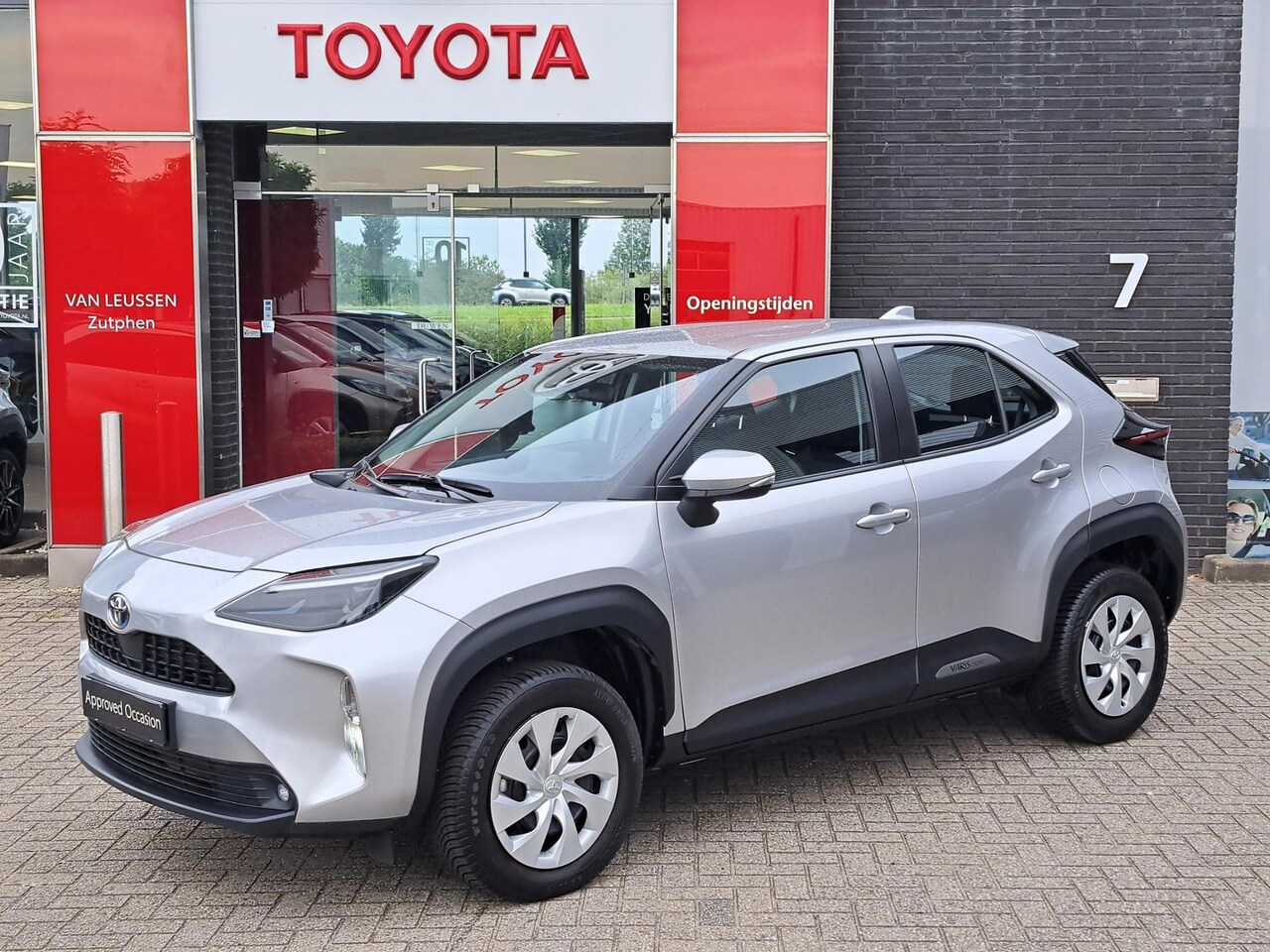 Toyota Yaris Cross - 1.5 Hybrid 115 Active 4-SEIZOENSBANDEN ELEK. INKLAPBARE SPIEGELS - AutoWereld.nl