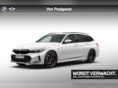 BMW 3-serie Touring - 330e M-Sport Pro 19 Inch / Glazen Schuifdak / Stoel & Stuurwielrand Verwarming / Comfort A