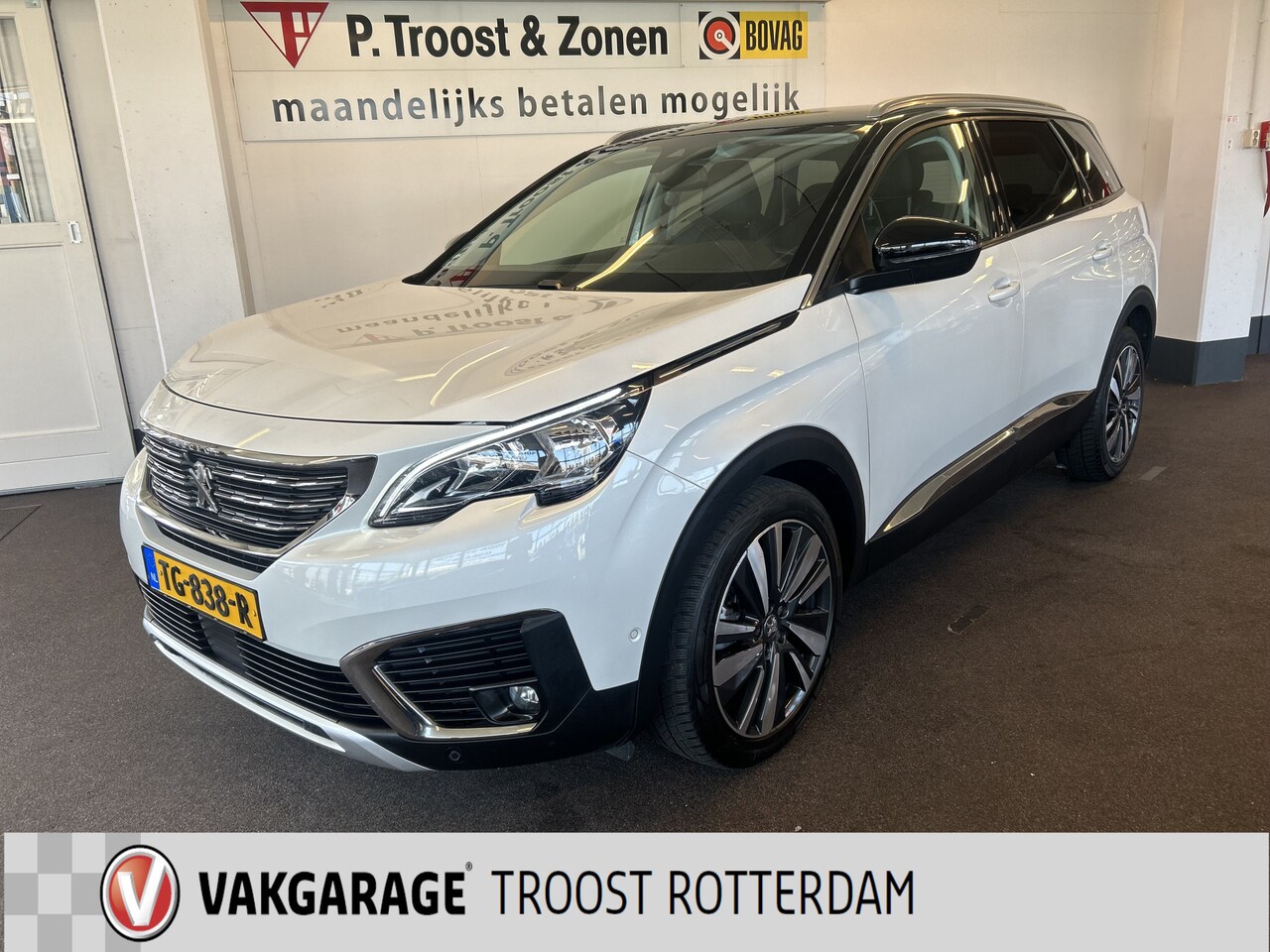Peugeot 5008 - 1.2 PureTech Premium 7 Persoons | Lederen bekleding | Trekhaak | Cruise control | Climate - AutoWereld.nl