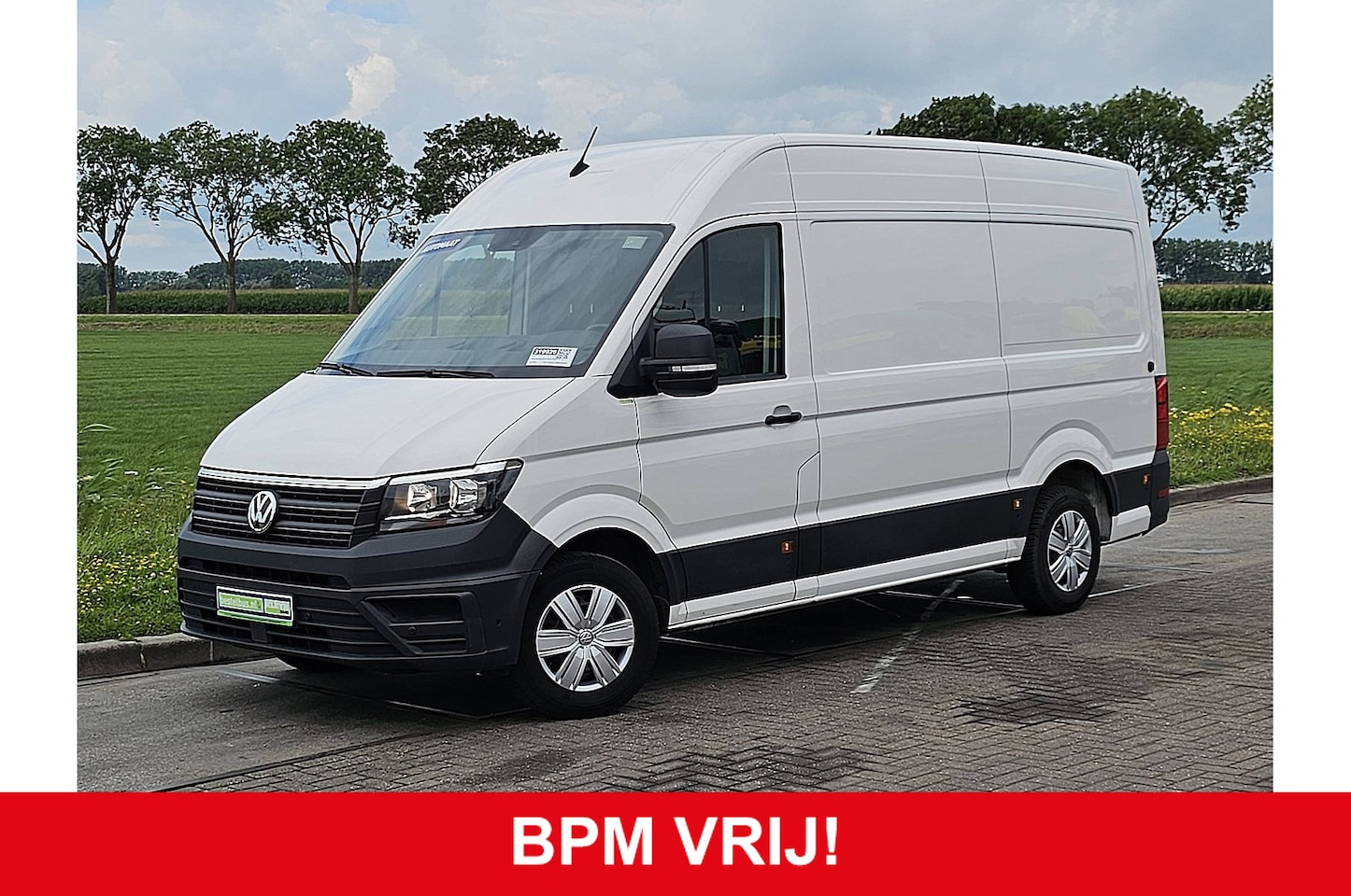Volkswagen Crafter - 35 2.0 TDI L2H2 Automaat Navi Airco Trekhaak Apple Carplay PDC Camera Euro6 140 PK! - AutoWereld.nl