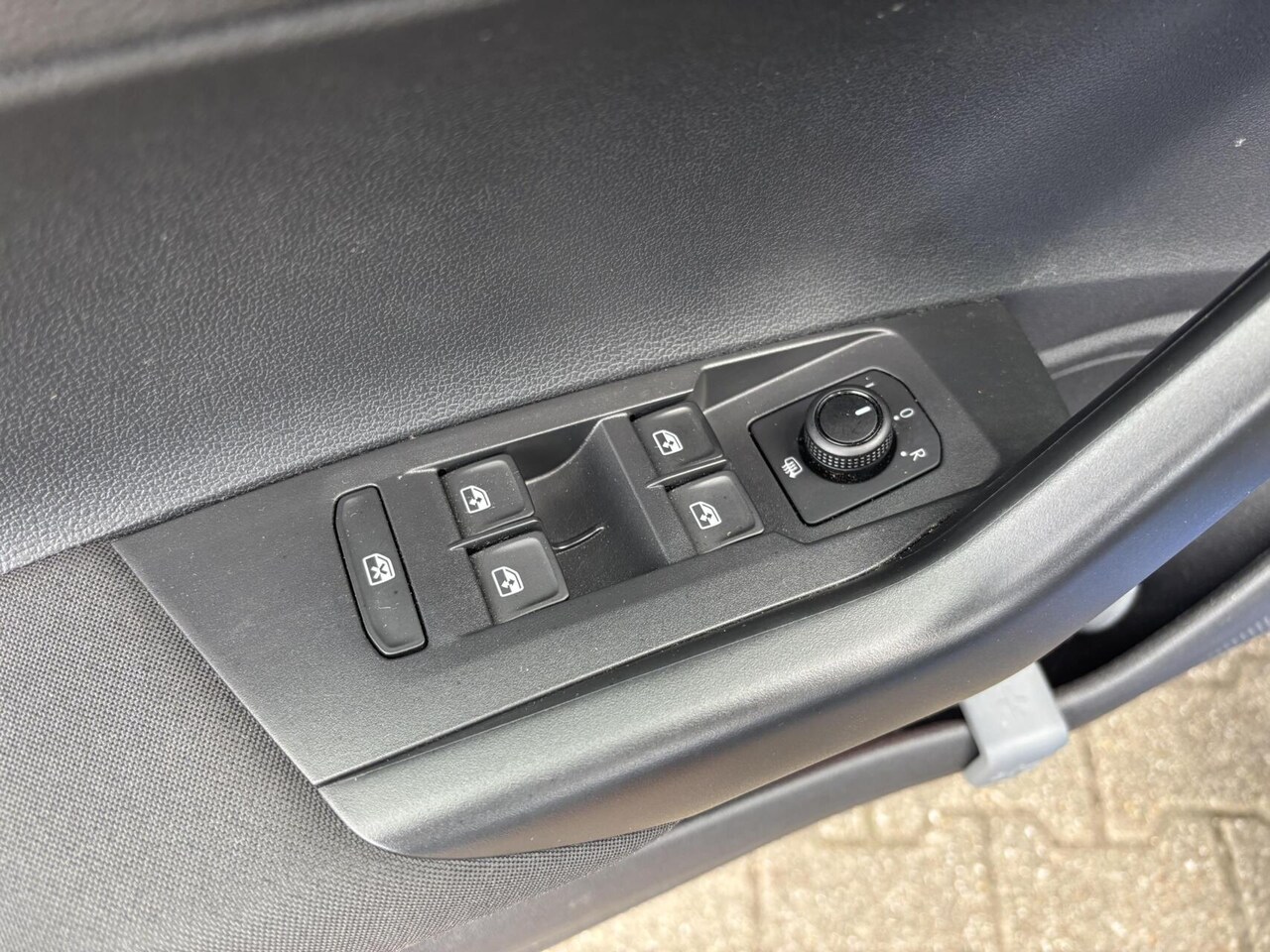 Volkswagen Polo - 1.0 TSI Comfortline Adap. cruise control/ AppleCarPlay/ AndroidAuto/ Airco!!