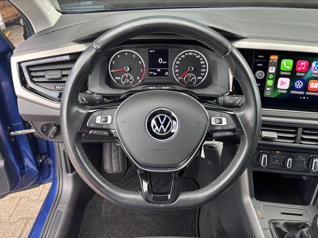 Volkswagen Polo - 1.0 TSI Comfortline Adap. cruise control/ AppleCarPlay/ AndroidAuto/ Airco!!