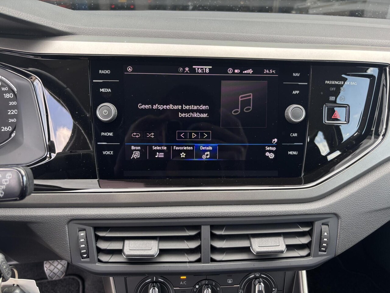 Volkswagen Polo - 1.0 TSI Comfortline Adap. cruise control/ AppleCarPlay/ AndroidAuto/ Airco!!