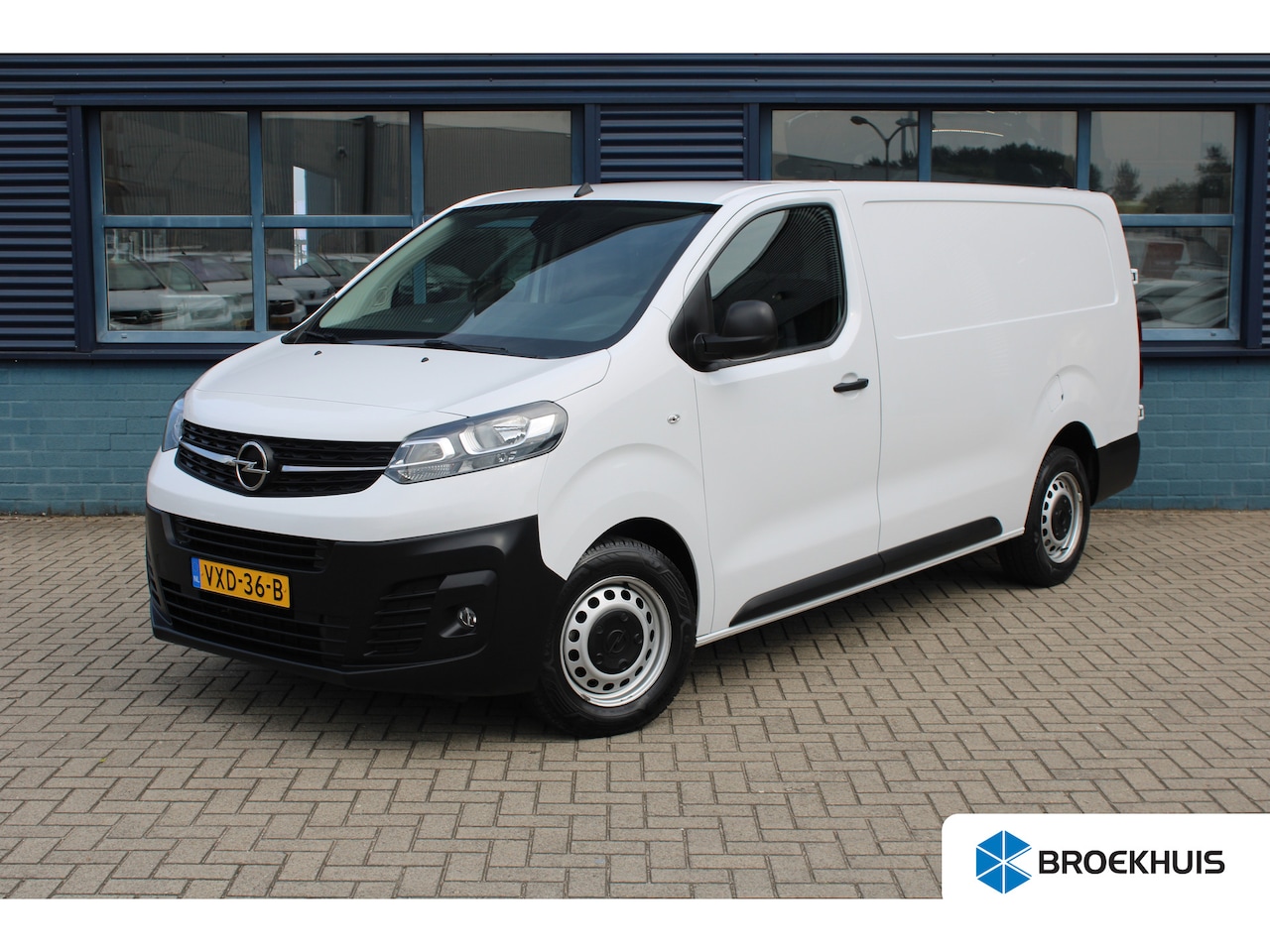 Opel Vivaro - 2.0 BlueHDi 145 S&S L3 | NAVIGATIE | ALL SEASON BANDEN | BETIMMERINGLAADRUIMTE | APPLE CAR - AutoWereld.nl