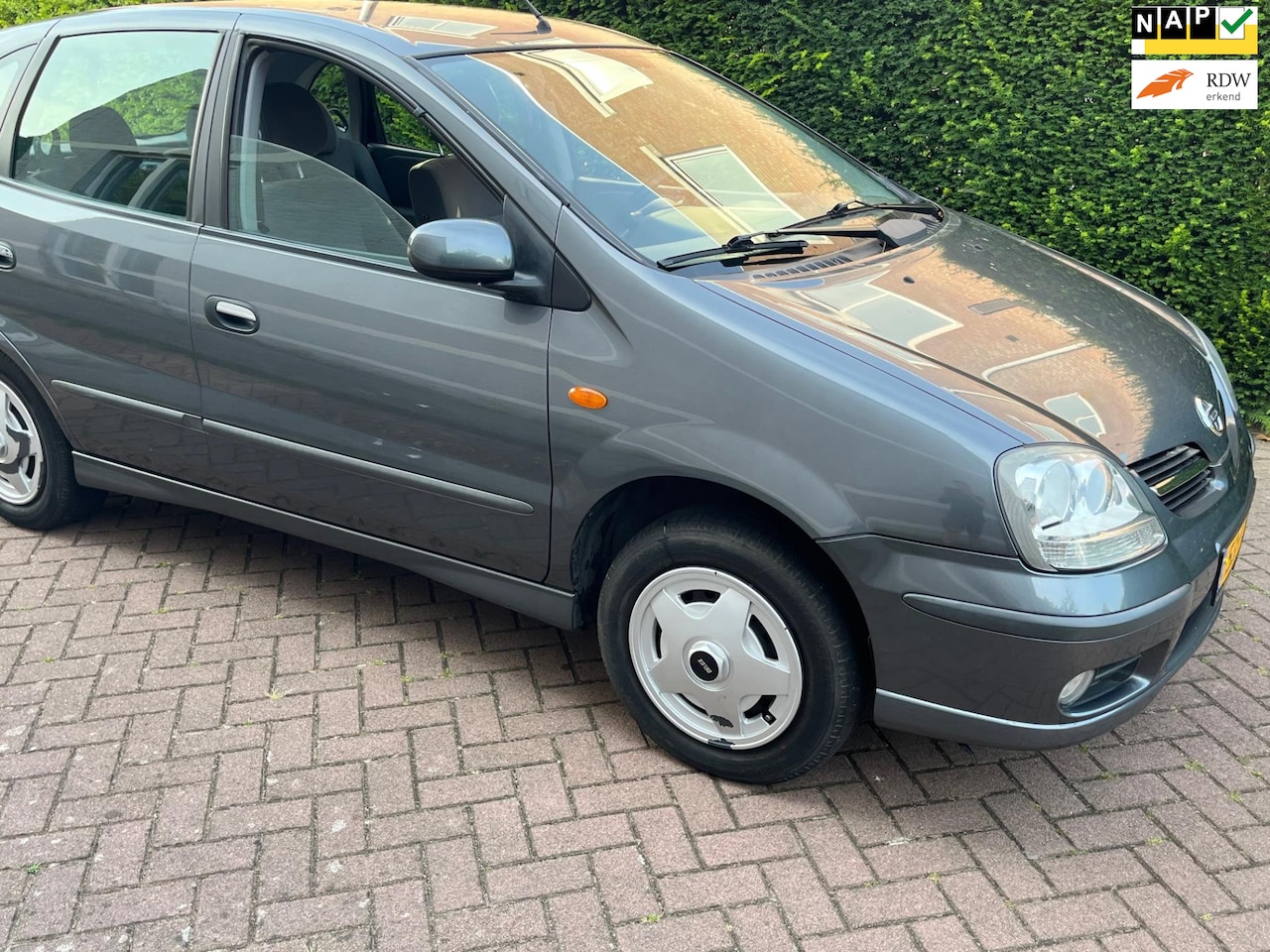 Nissan Almera Tino - 1.8 Visia 1.8 Visia - AutoWereld.nl