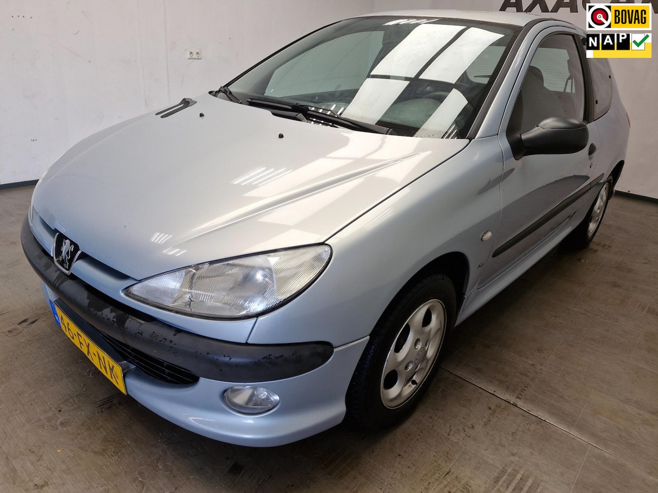 Peugeot 206 - 1.4 XS UNIEKE KM ! NIEUWE APK ! RIJD PRIMA ! - AutoWereld.nl