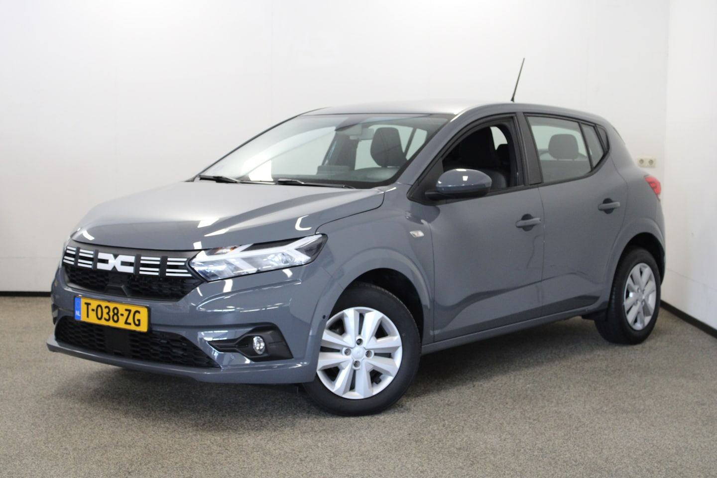 Dacia Sandero - 1.0 TCe 100 ECO-G Expression 1.0 TCe 100 ECO-G Expression - AutoWereld.nl