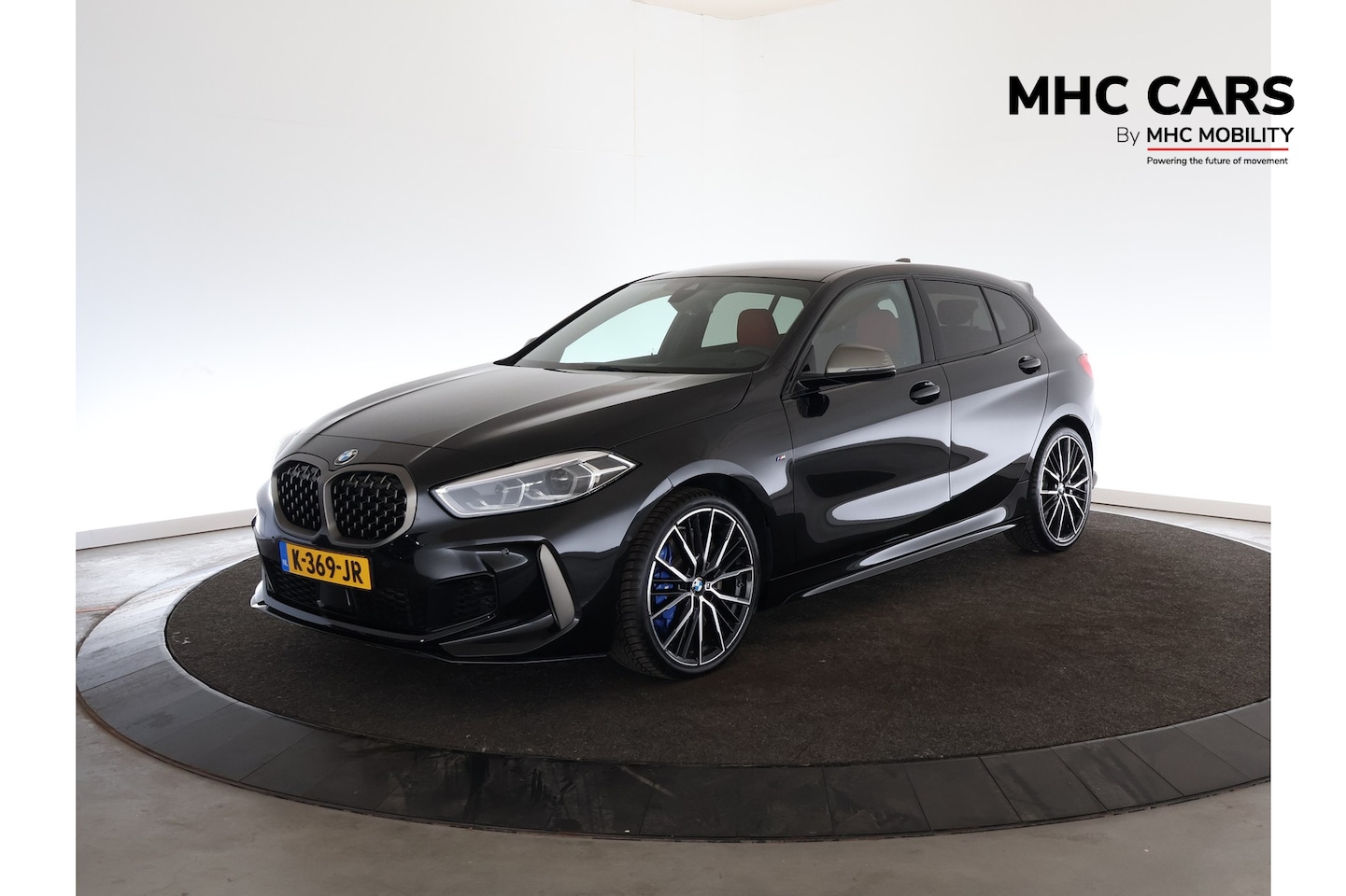 BMW 1-serie - M135i xDrive High Executive Edition | Leder | Volledig onderhoud | 1ste eigenaar | - AutoWereld.nl