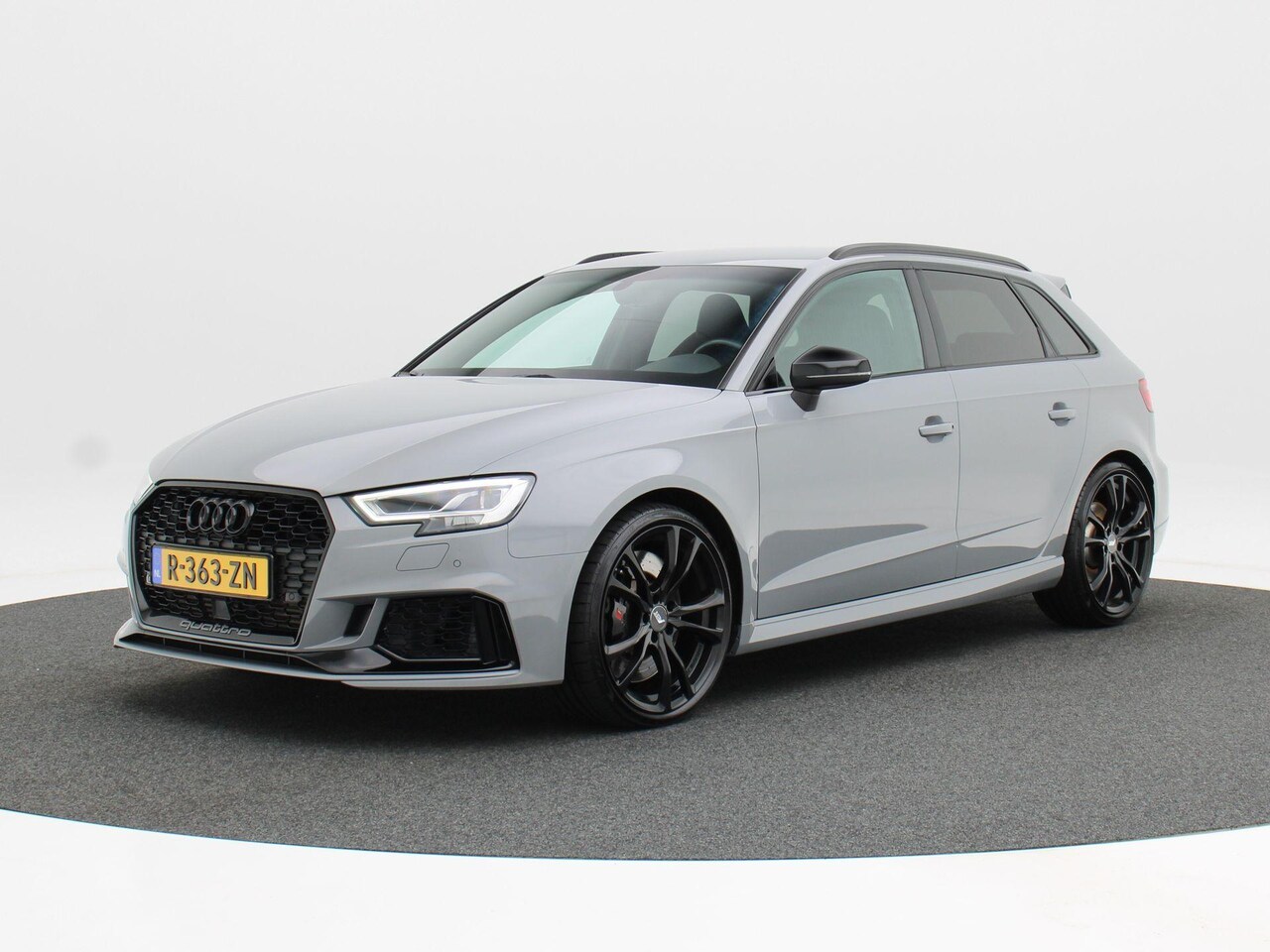 Audi A3 Sportback - 2.5 TFSi RS 3 quattro 400 Pk | Matrix LED | Trekhaak | Nappa Leder | Bull-X Sportuitlaat| - AutoWereld.nl