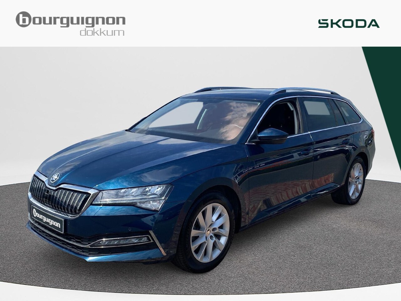 Skoda Superb Combi - 1.4 TSI iV Business Edition | PHEV | 218Pk | Trekhaak | Cruise | A-Camera | DCC | - AutoWereld.nl