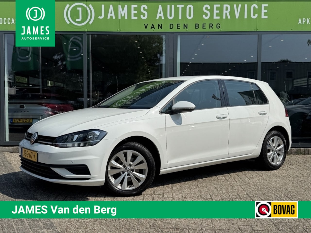 Volkswagen Golf - 1.0 TSI Trendline 1.0 TSI Trendline - AutoWereld.nl