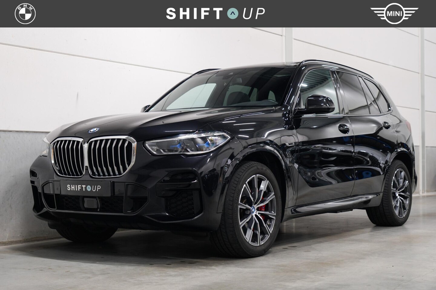 BMW X5 - xDrive45e M-Sport | Panoramadak | Head Up | Laser - AutoWereld.nl