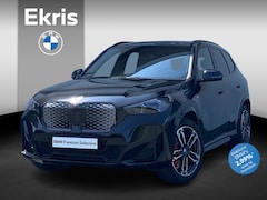 BMW iX1 - eDrive20 67 kWh | M Sportpakket Pro | Comfort Pack | Panoramadak | Harman/Kardon |