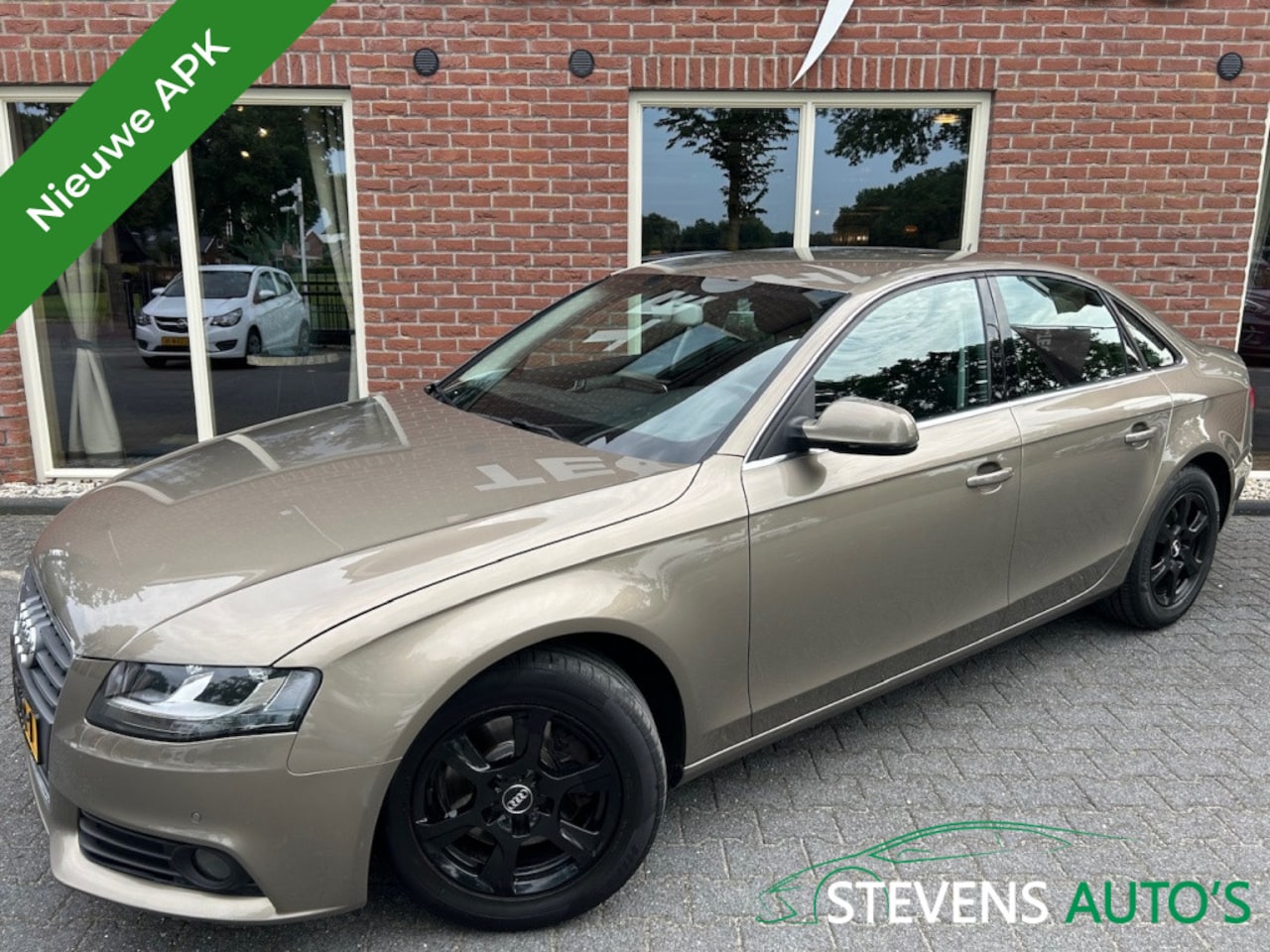 Audi A4 Limousine - 1.8 TFSI Pro Line Automaat / NIEUWE APK / KOUDE AIRCO / CARPLAY - AutoWereld.nl