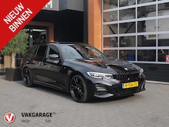 BMW 3-serie Touring - 320i High Executive Edition | M-Pakket | Camera | Sfeerverlichting | Black optiek | Apple