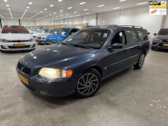 Volvo V70 - 2.4 D5 Summum / AUTOMAAT / SCHUIFKANTELDAK / RIJDT SCHAKELT GOED