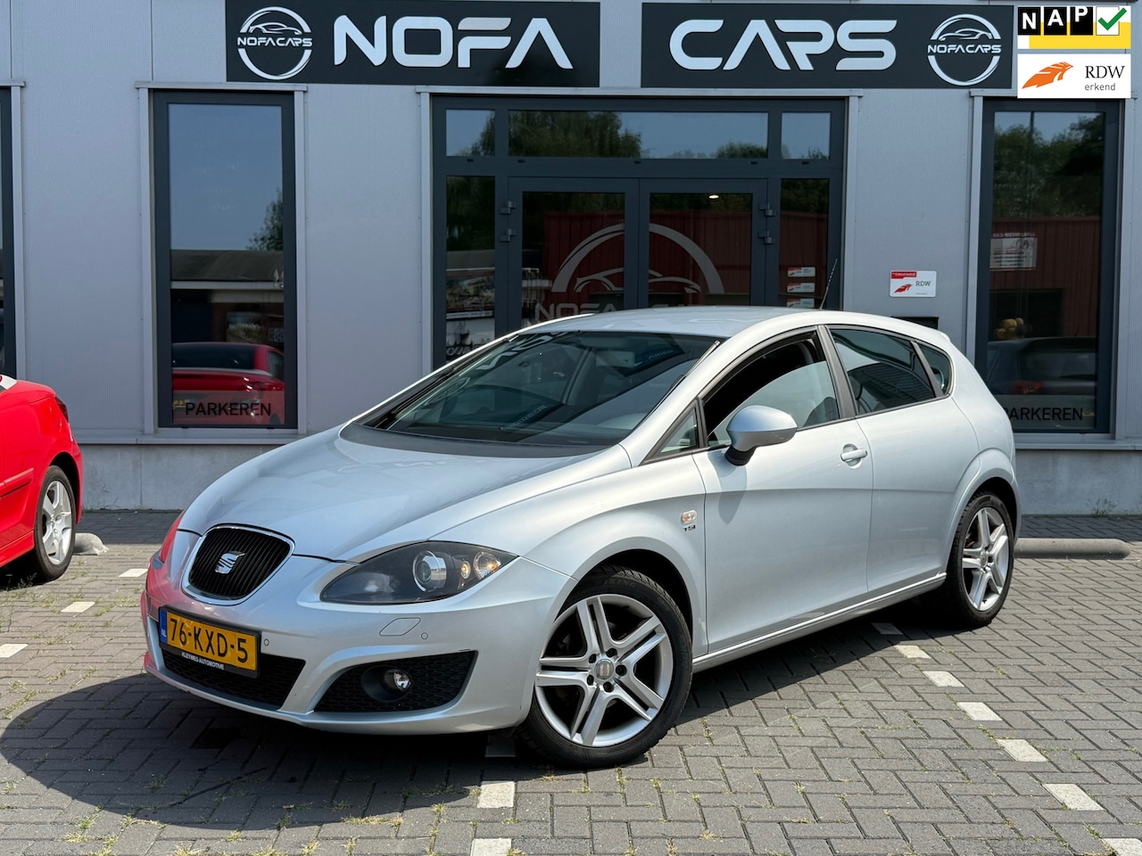SEAT Leon - 1.8 TFSI Businessline High|Leer|Automaat|Navi|Nap - AutoWereld.nl