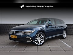 Volkswagen Passat Variant - 1.4 TSI PHEV GTE Business * Elek. Trekhaak * Stoelverwarming * Virtual Dashboard * Head-Up