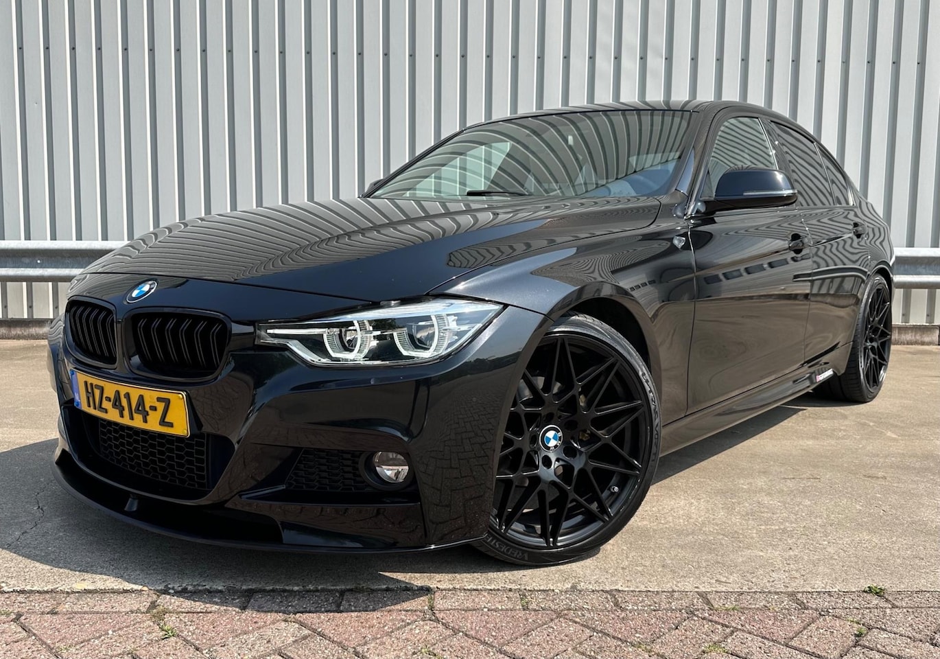 BMW 3-serie - 320i M Sport [Harman Kardon Stoelverwarming Leder Navi] - AutoWereld.nl