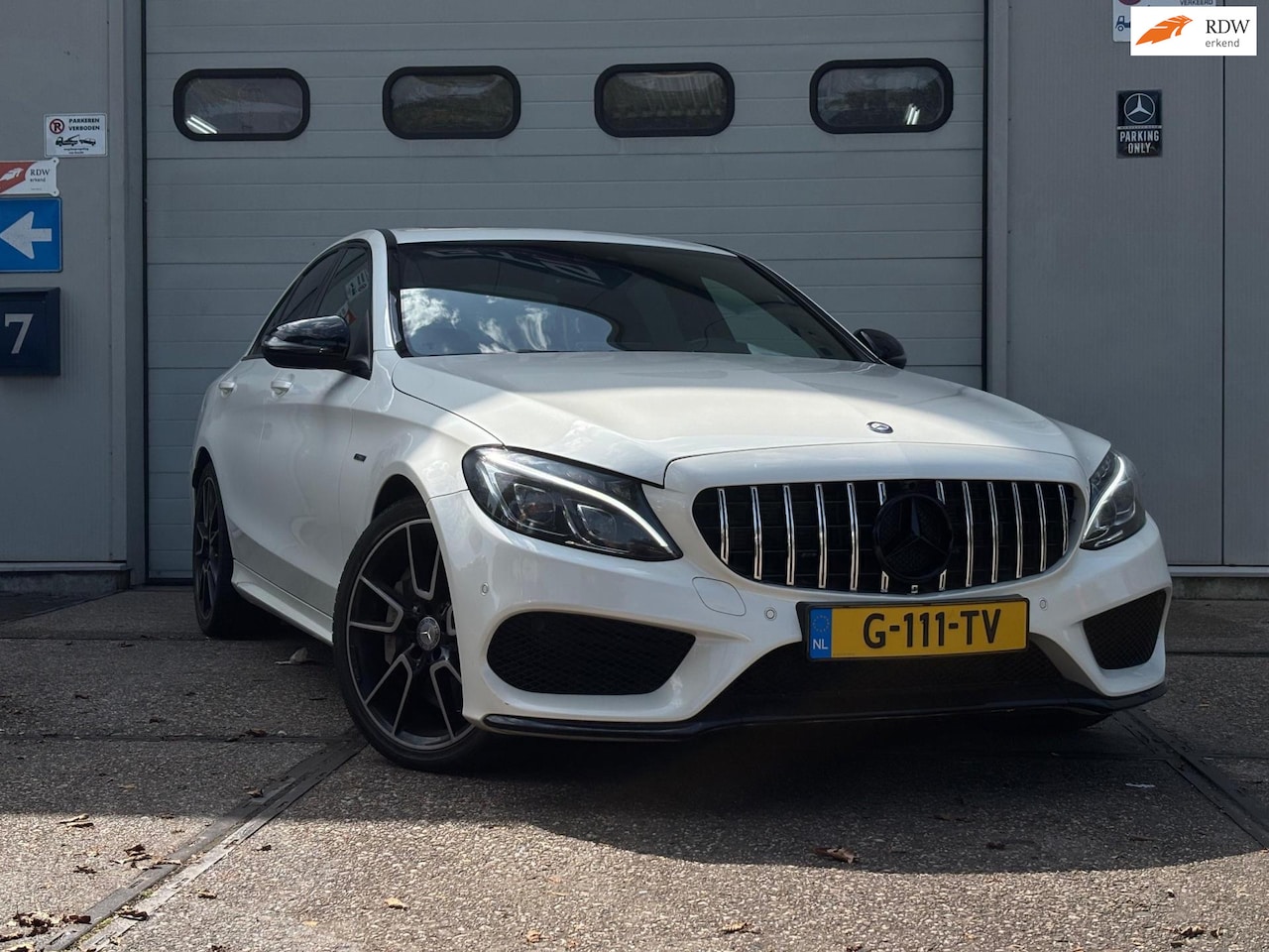 Mercedes-Benz C-klasse - 450 AMG 4MATIC 450 AMG 4MATIC - AutoWereld.nl