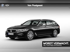 BMW 5-serie Touring - 520i High Executive M-Sport 19 Inch / Lederen dashboard / Adaptieve Led koplampen / Drivin