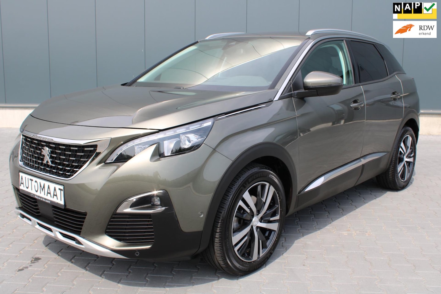 Peugeot 3008 - 1.2 GT-LINE NAVIGATIE CRUISE CONTROLE TREKHAAK - AutoWereld.nl