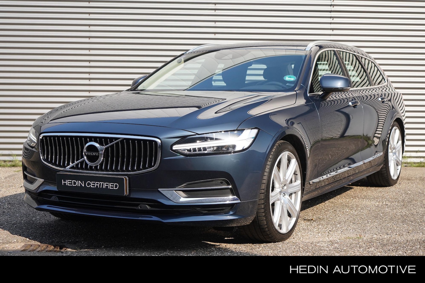 Volvo V90 - T4 Business Luxury+ | Adaptive Cruise | BLIS | Standkachel | Trekhaak | 20 inch LM | Premi - AutoWereld.nl