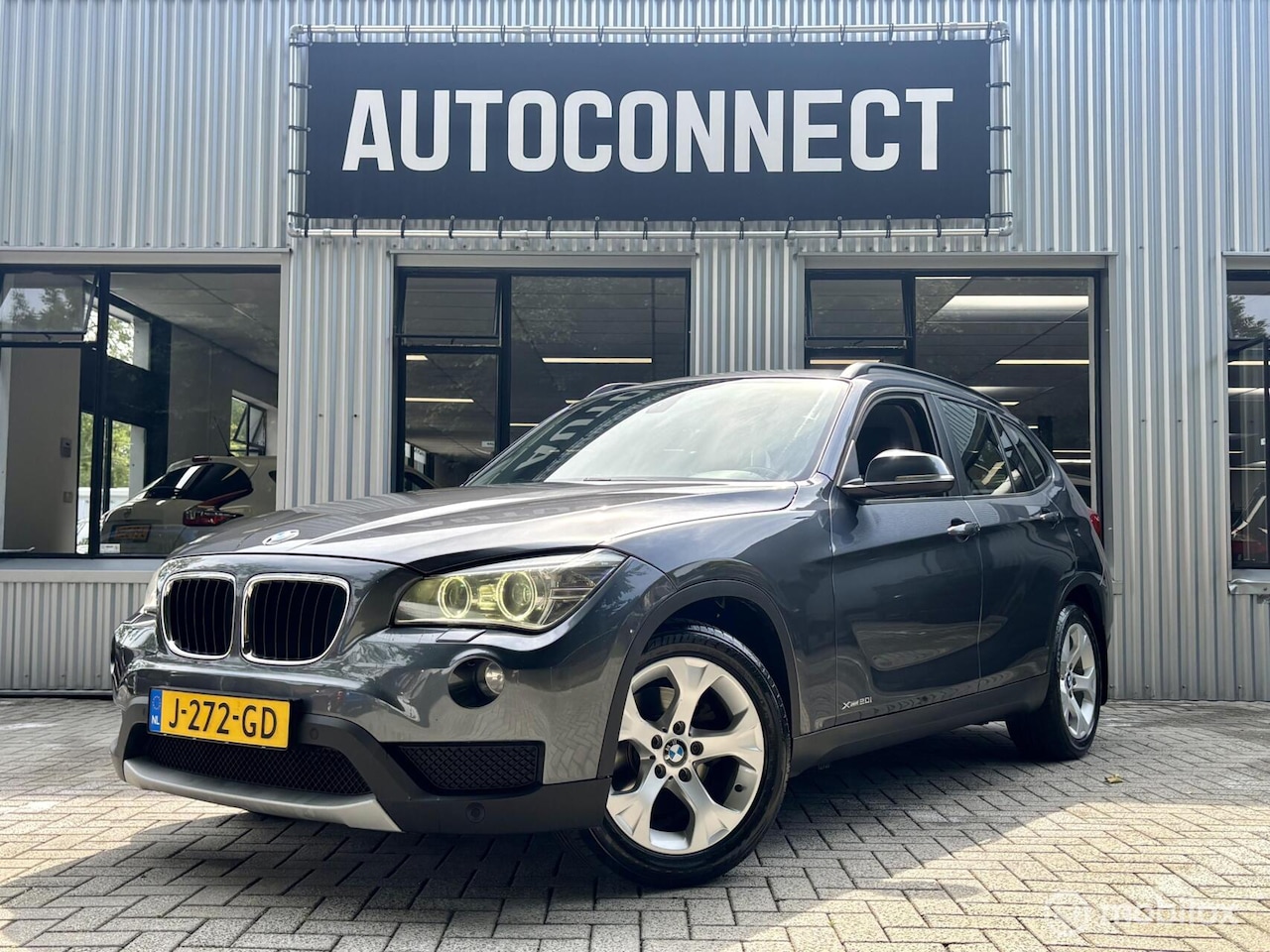 BMW X1 - xDrive20i. AUTOMAAT, LEDER, NAVI, STOELVERWARMING. - AutoWereld.nl