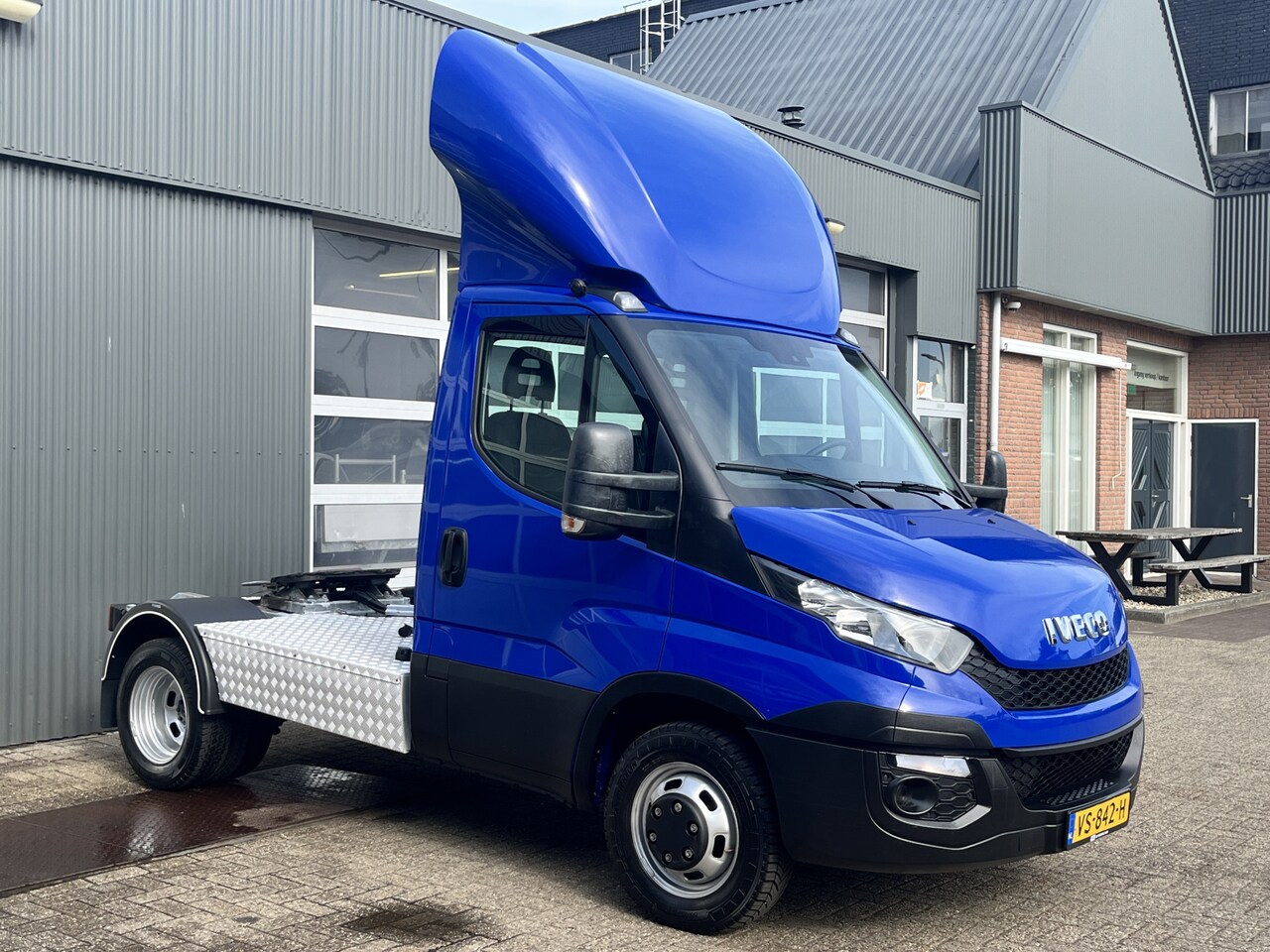 Iveco Daily - 40C17 3.0 9.3T Be trekker Himatic Automaat BTW VRIJ!! Automaat Stuurwielbediening Telefoon - AutoWereld.nl