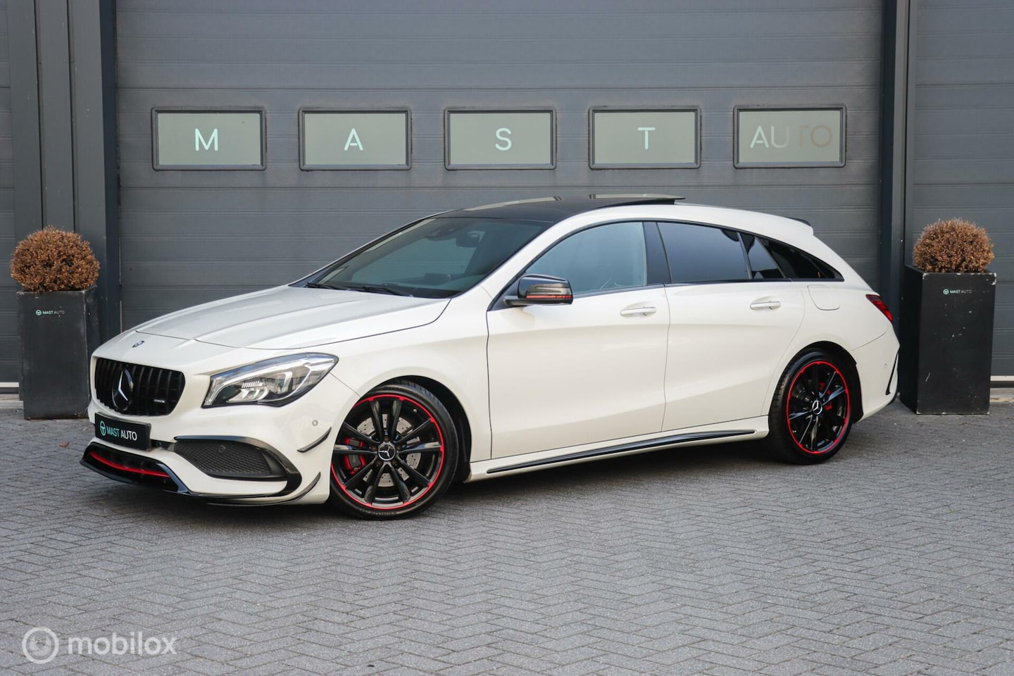 Mercedes-Benz CLA-klasse Shooting Brake - 250 Sport 4MATIC | Kuipstoelen | Pano | Harman-Kardon - AutoWereld.nl