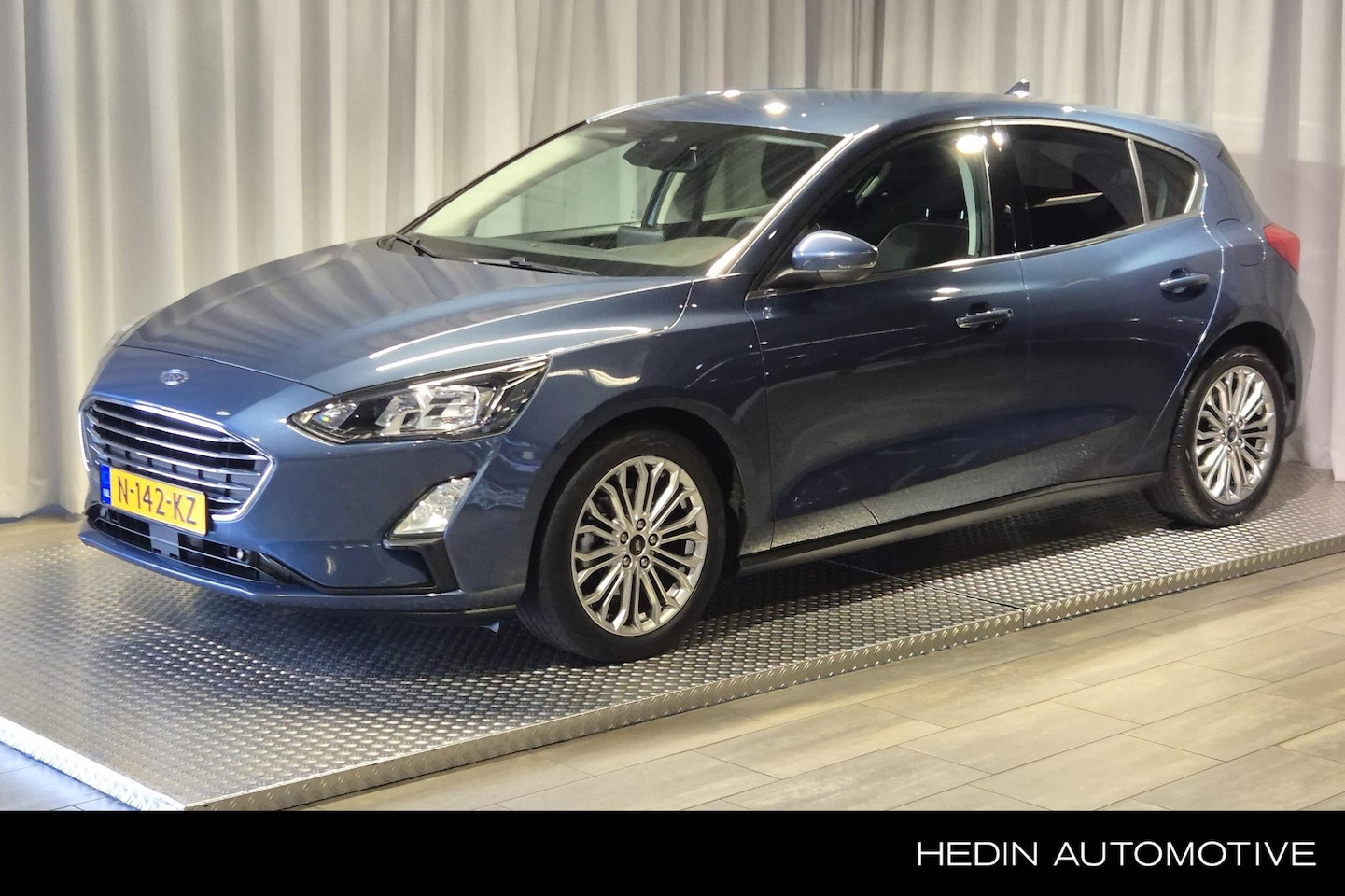 Ford Focus - 1.0 EcoBoost Hybrid Titanium X Business 17" | Winter Pack - AutoWereld.nl