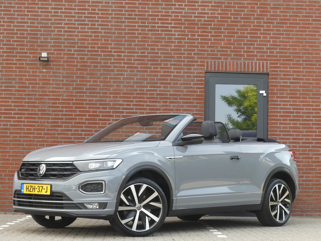 Volkswagen T-Roc Cabrio - 1.5 TSI R-Line / Full options! - AutoWereld.nl