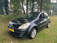Renault Clio - 1.2-16V Collection 3drs