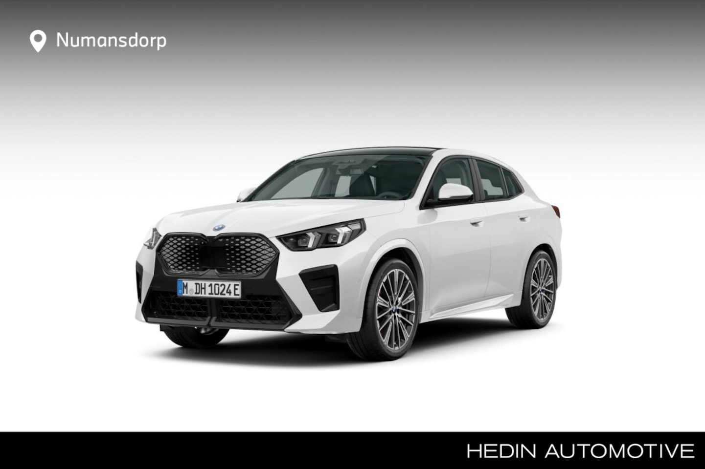 BMW iX2 - eDrive20 | M-Sport Pro | 20'' | Panorama. | Harman/Kardon | Elek. stoel. | Driv. + Park. P - AutoWereld.nl