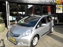 Honda Jazz - 1.4 Hybrid Elegance // VOLLEDIG ONDERHOUDEN /INCL AFLEVERING 12 MAANDEN BOVAG GARANTIE EN