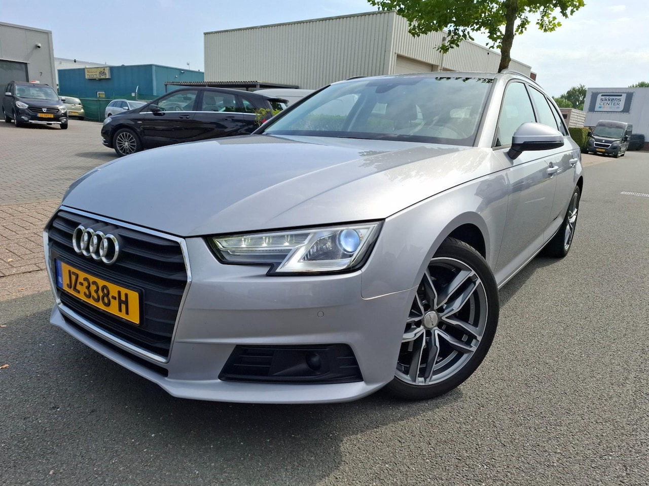 Audi A4 Avant - 2.0 TDI Pro Line AUTOMAAT/CLIMA/ACC/NAVI/XENON! - AutoWereld.nl