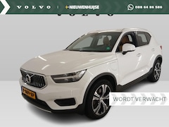 Volvo XC40 - T4 Plug-in Hybride Inscription | Trekhaak 1800 kg | Park Assist V + A | Adaptive Cruise Co