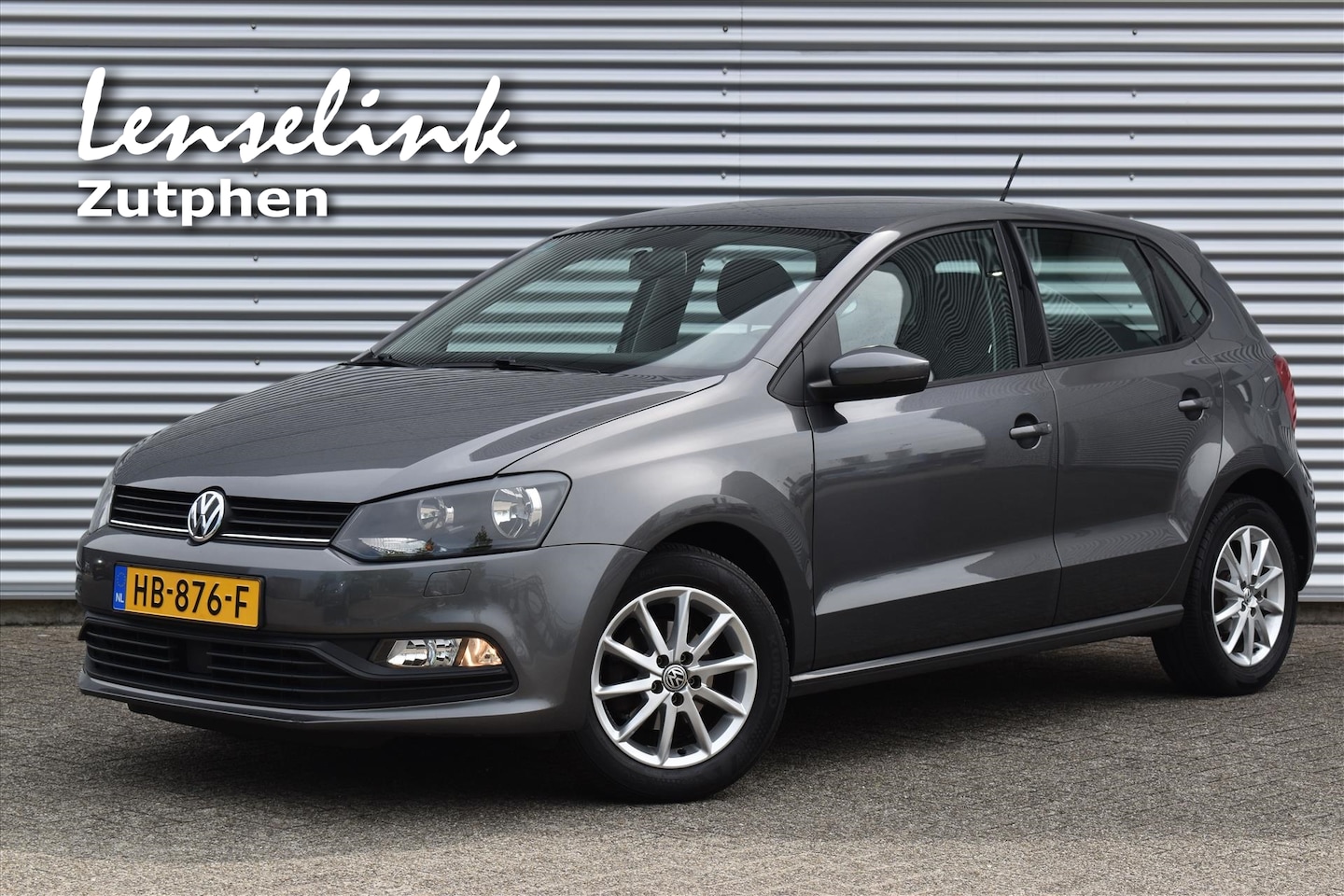 Volkswagen Polo - 1.2 TSI 90PK 5drs Automaat Comfortline | Stoelverwarming | Parkeersensoren | Bluetooth aud - AutoWereld.nl