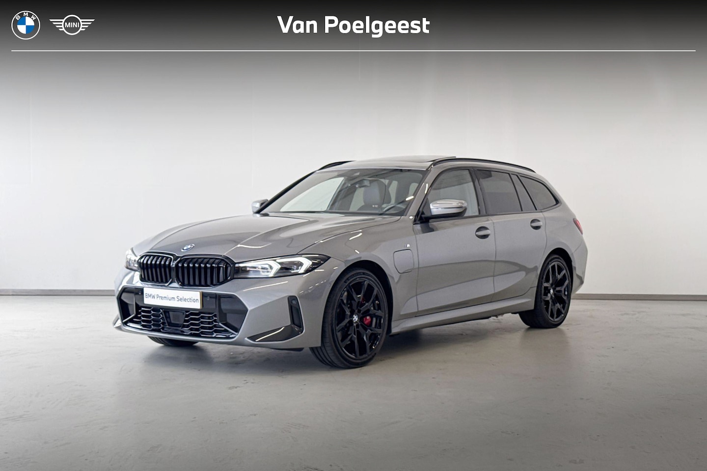 BMW 3-serie Touring - 330e Comfort Pack M Sportpakket - Beschikbaar vanaf: November 2025 - AutoWereld.nl