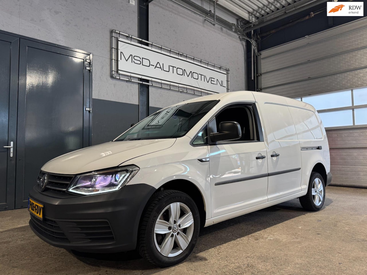 Volkswagen Caddy Maxi - 2.0 TDI L2H1 BMT 2x Schuifdeur Marge 150pk - AutoWereld.nl