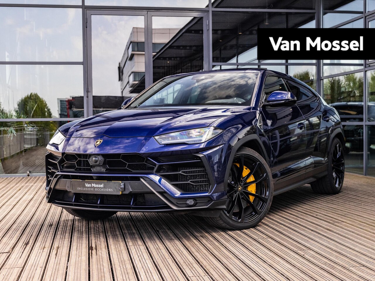 Lamborghini Urus - 4.0 V8 | NL GELEVERDE AUTO | VOLLEDIG LAMBORGHINI DEALER ONDERHOUDEN | PANORAMA/SCHUIF-KAN - AutoWereld.nl