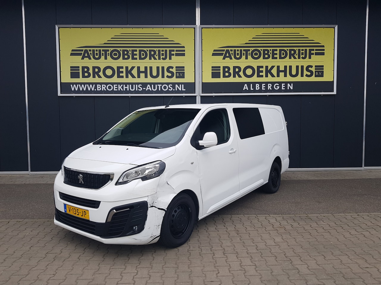 Peugeot Expert - 231L 2.0 BlueHDI 120 DC Premium 231L 2.0 BlueHDI 120 DC Premium - AutoWereld.nl