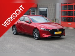 Mazda 3 - 3 2.0 e-SkyActiv-G M Hybr. Luxury Trekhaak/360camera/Bose