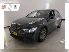 Volkswagen Golf - 1.0 TSI Life Led Adaptive-Cruise Vitual-Cockpit