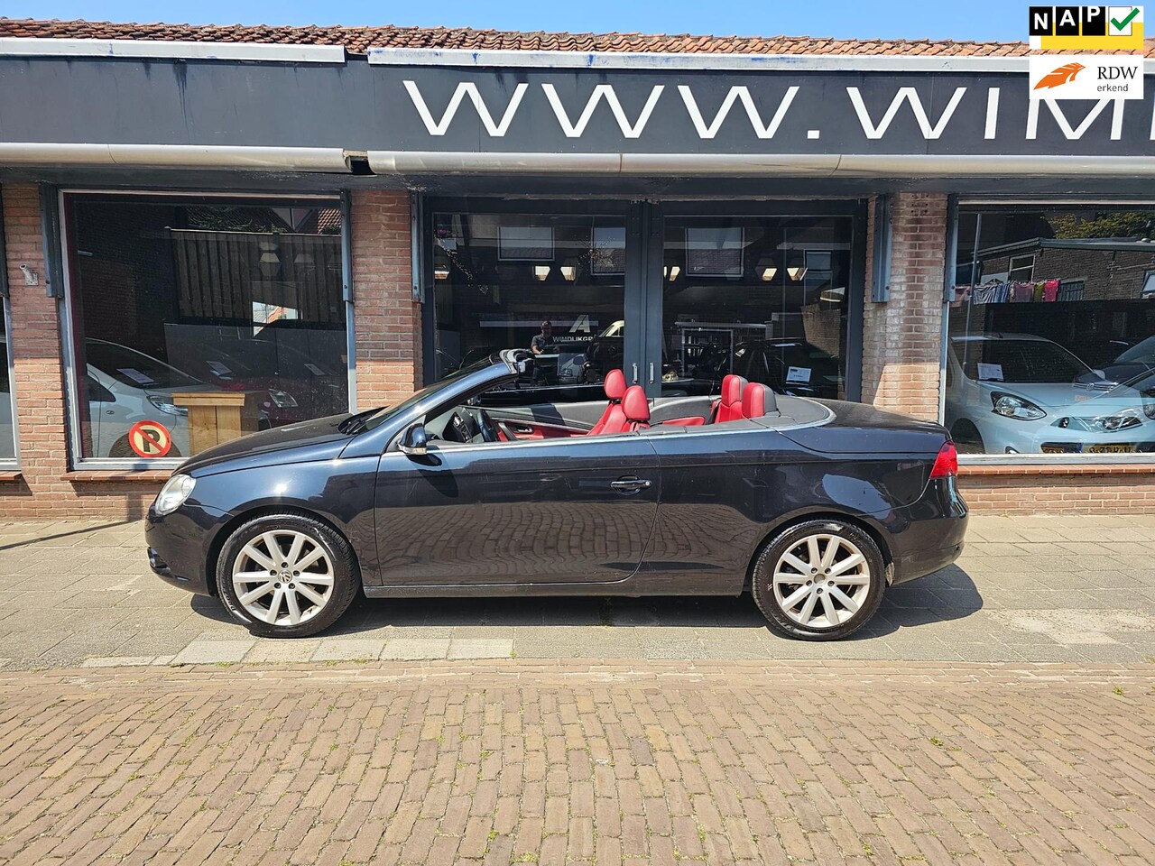 Volkswagen Eos - 2.0-16v FSI Vollederen Interieur ! Gereviseerd dak ! - AutoWereld.nl